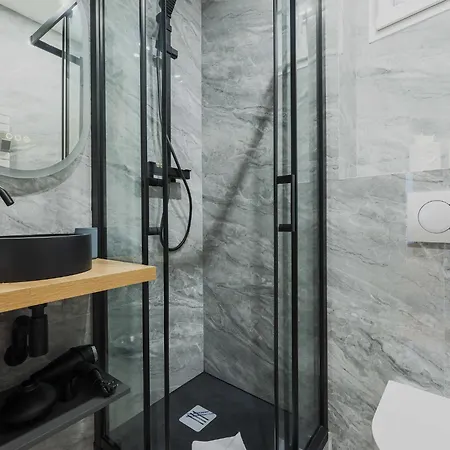 Appartamento Modern - 4p- Sacre-c Ur , Cleaning Included